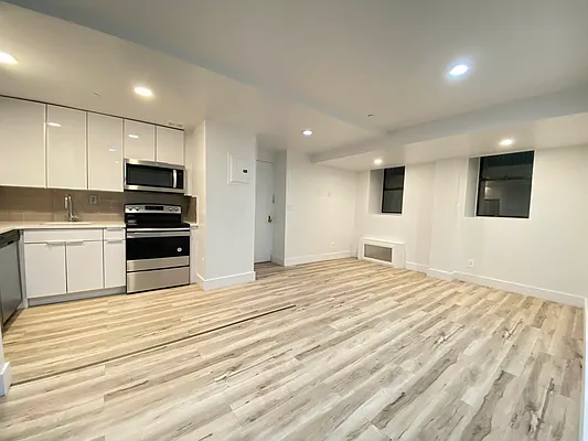 Rented by Compass | media 6