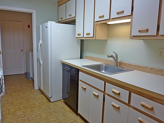 5th image of 45 Dogwood Drive #208