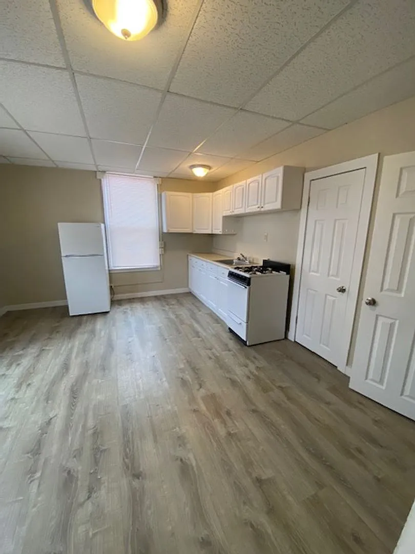 1 Bedroom Apartment available — Photo 4