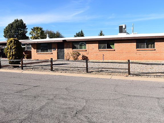 3rd image of 1433 Sierra Dr