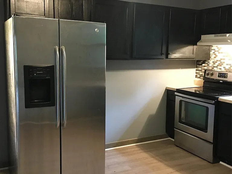 1641 Decker St — Photo 11