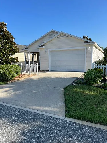 2569 Carrington Ct Photo 1