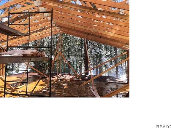 5th image of 1220 Fox Farm