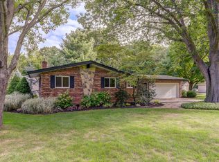 6499 Wildwood Rd, Holland, MI 49423