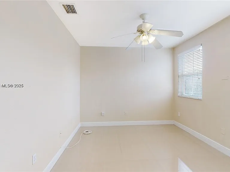 12281 SW 121st Ter — Photo 18