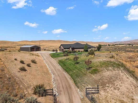 4th image of 10060 N Highway 16