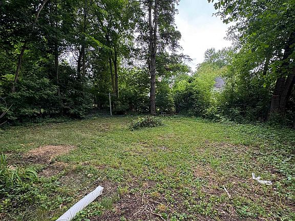 5th image of 2957 Mackin Rd