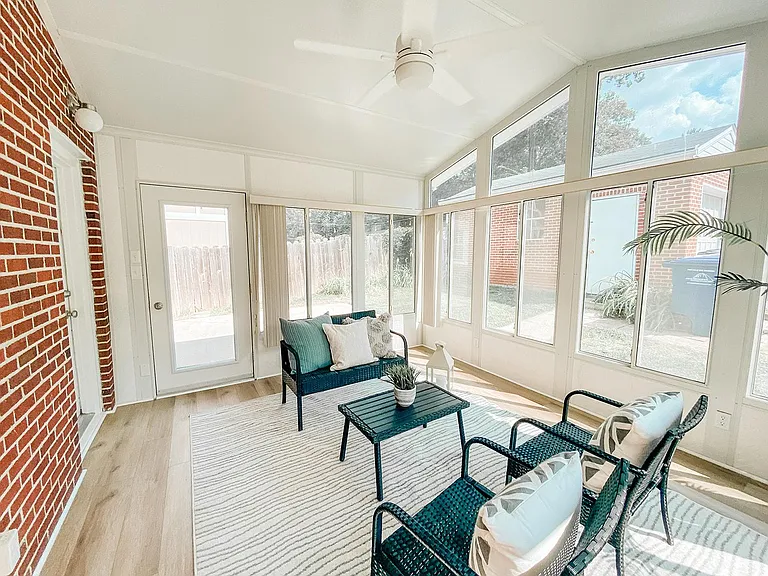 5404 Ingersoll Ave — Photo 31