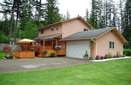 2571 Blackbird Valley Lane