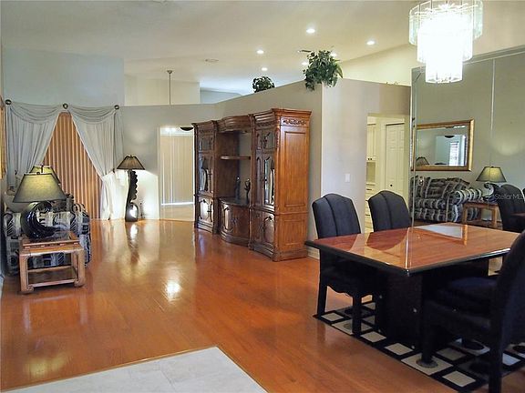 3rd image of 8914 Breland Dr