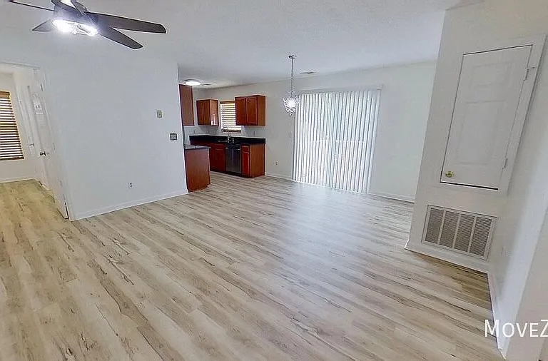 509 Rosecrest Dr — Photo 34