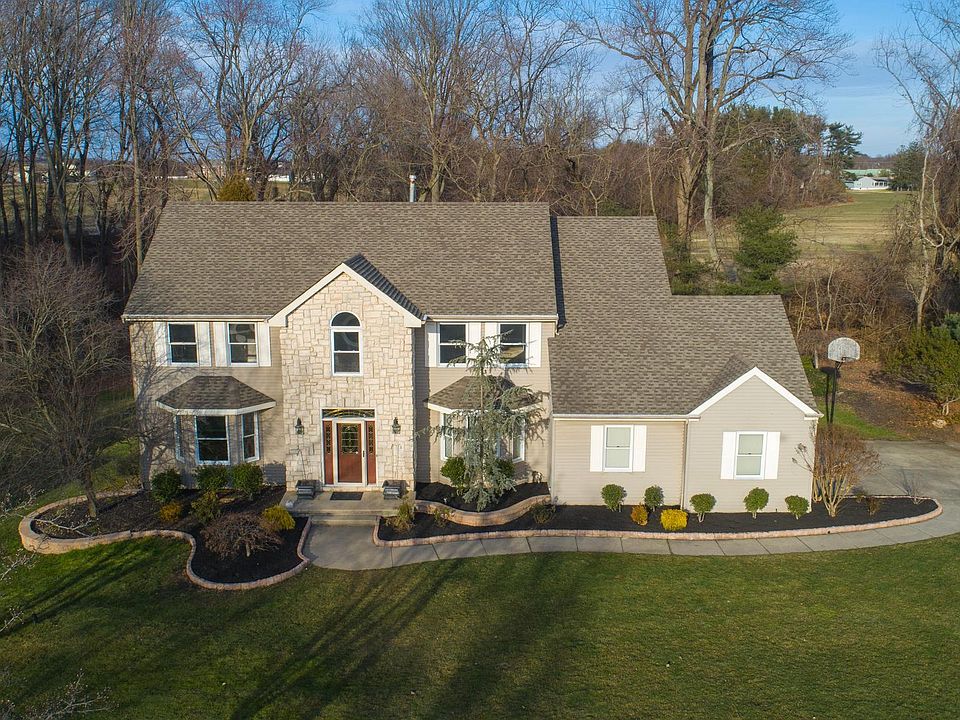1st image of 103 Ashley Ct