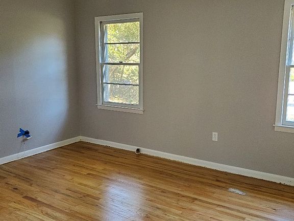 5th image of 1120 Edgewood Dr