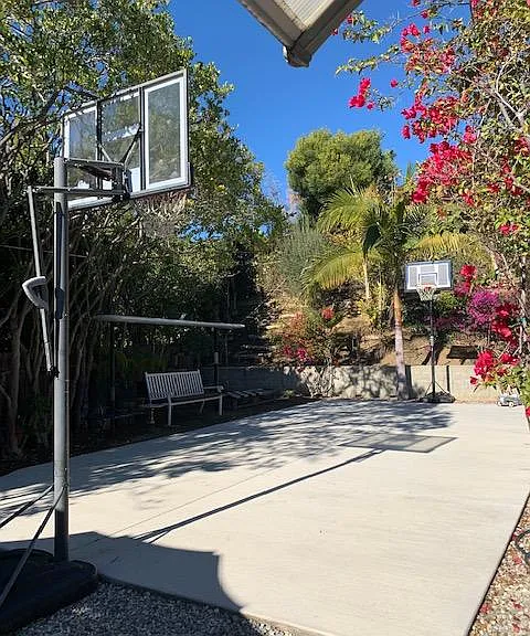 1109 Las Pulgas Rd — Photo 14