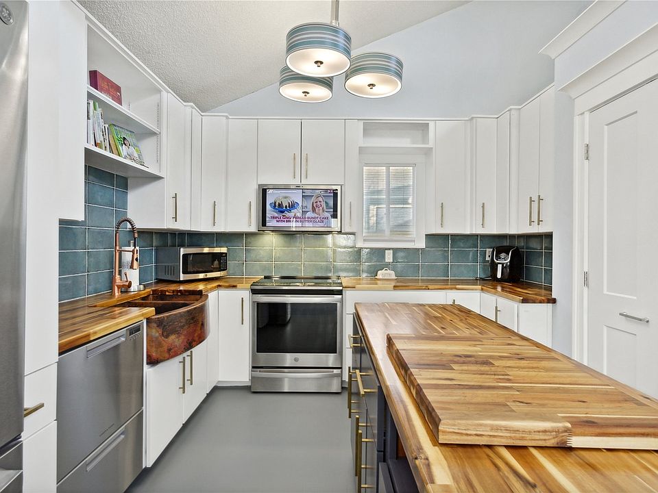 323 Waterside Road, Northport, NY 11768 Zillow