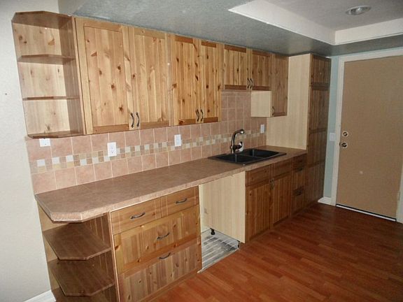 4th image of 2241 Fern A Ave