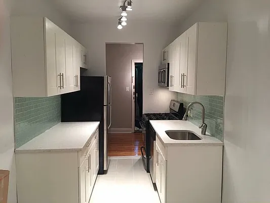 Rented by Impact Real Estate Management | media 16