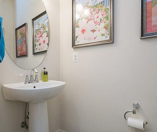 5th image of 10605 Berry Orchard Ct