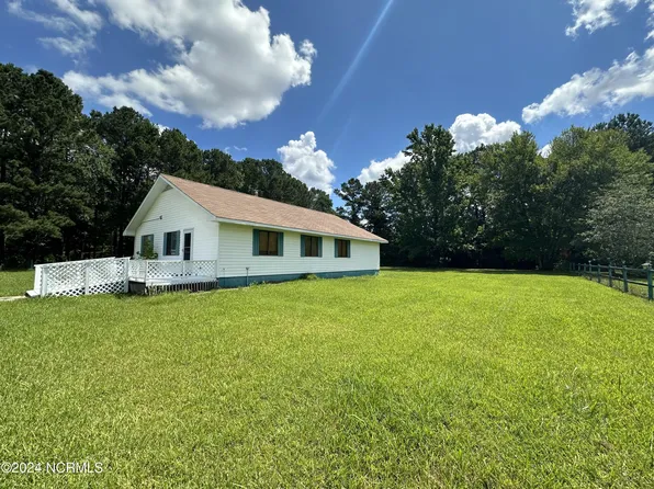 221 Kel Ash Road, Rocky Point, NC 28457