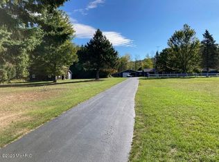 5827 Bar Lake Rd, Manistee, MI 49660