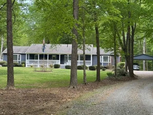 1198 Dongola Rd, Mineral, VA 23117