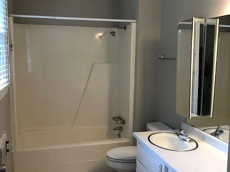217 Roper Mountain Road Ext — Photo 7