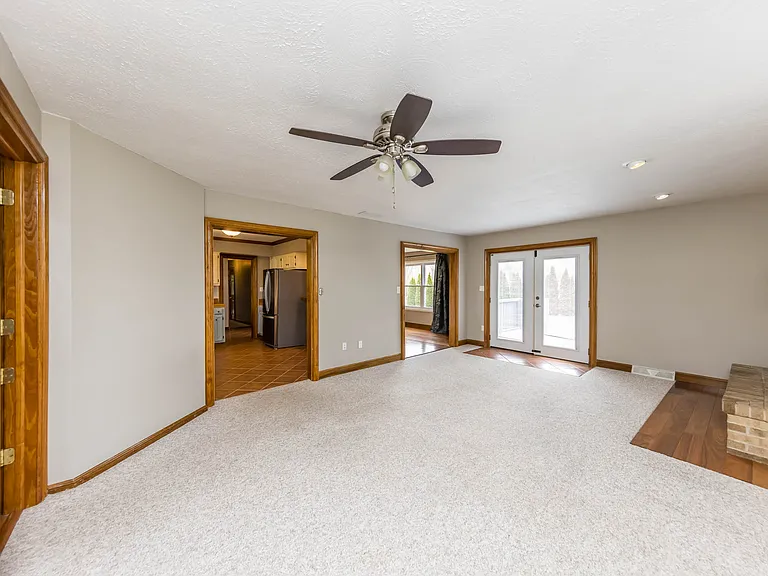 229 Topaz Ln — Photo 12