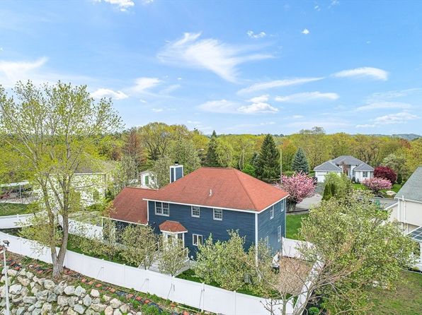 14 Kayla Dr, Saugus, MA 01906