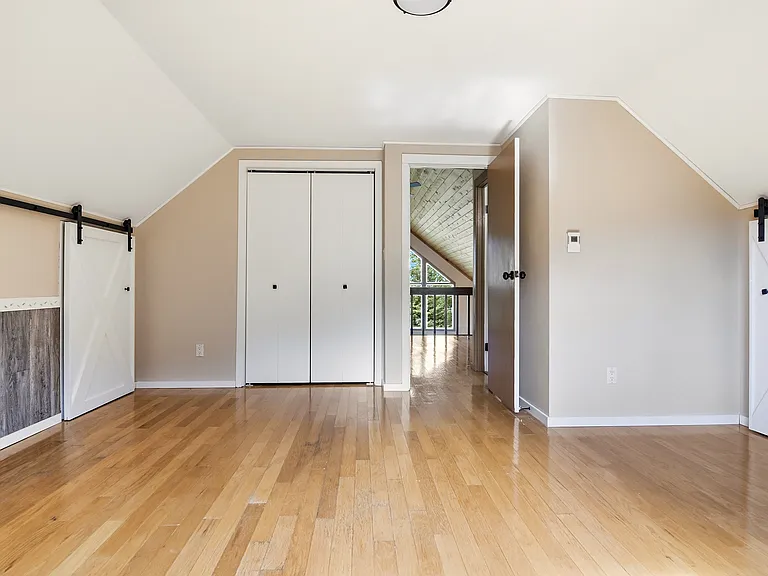 10228 Christopher Dr — Photo 17