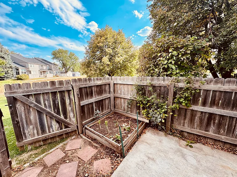 1141 James Ct — Photo 25