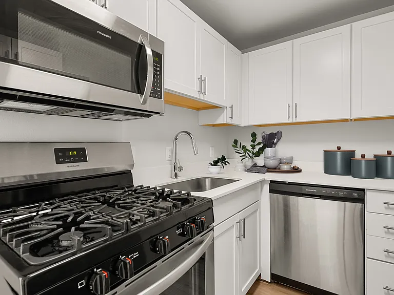 Station Five Townhomes — Photo 2