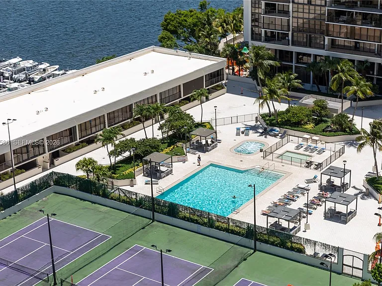 1901 Brickell Ave #B1903 — Photo 8