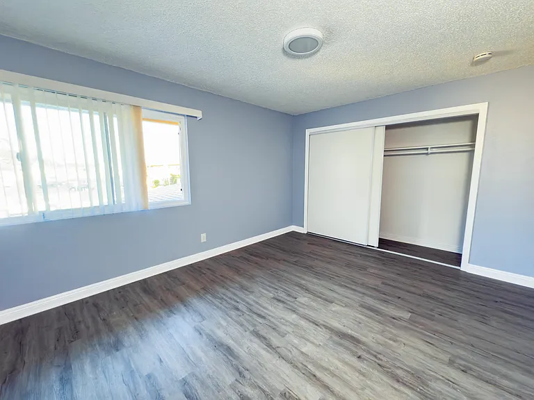 10923 California Ave #B — Photo 12