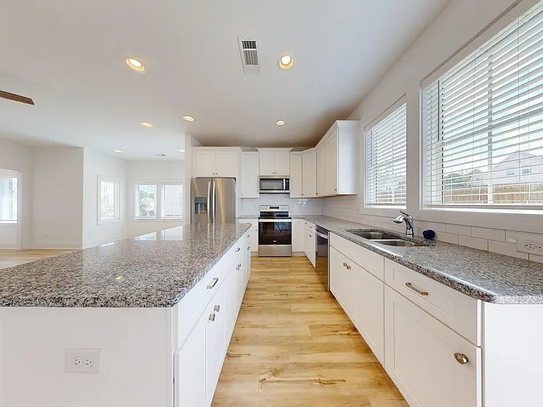 577 Piper Ave — Photo 4