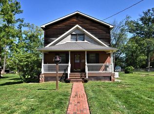 32 Vincent Rd, Phoenixville, PA 19460