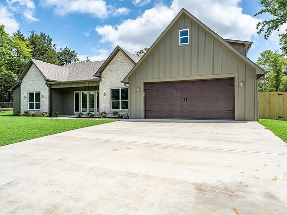 3rd image of 14009 Hidden Brook Ln