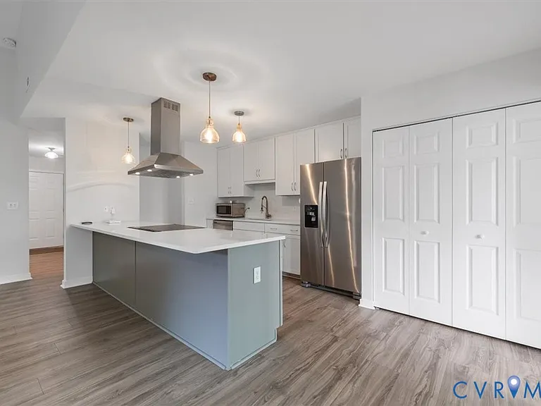 7905 Tamarind Dr — Photo 8