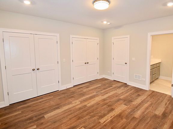 5th image of 2643 W Lawrence Ave