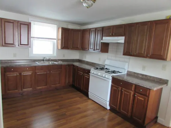 102 Highland Ave #1, Somerville, MA 02143