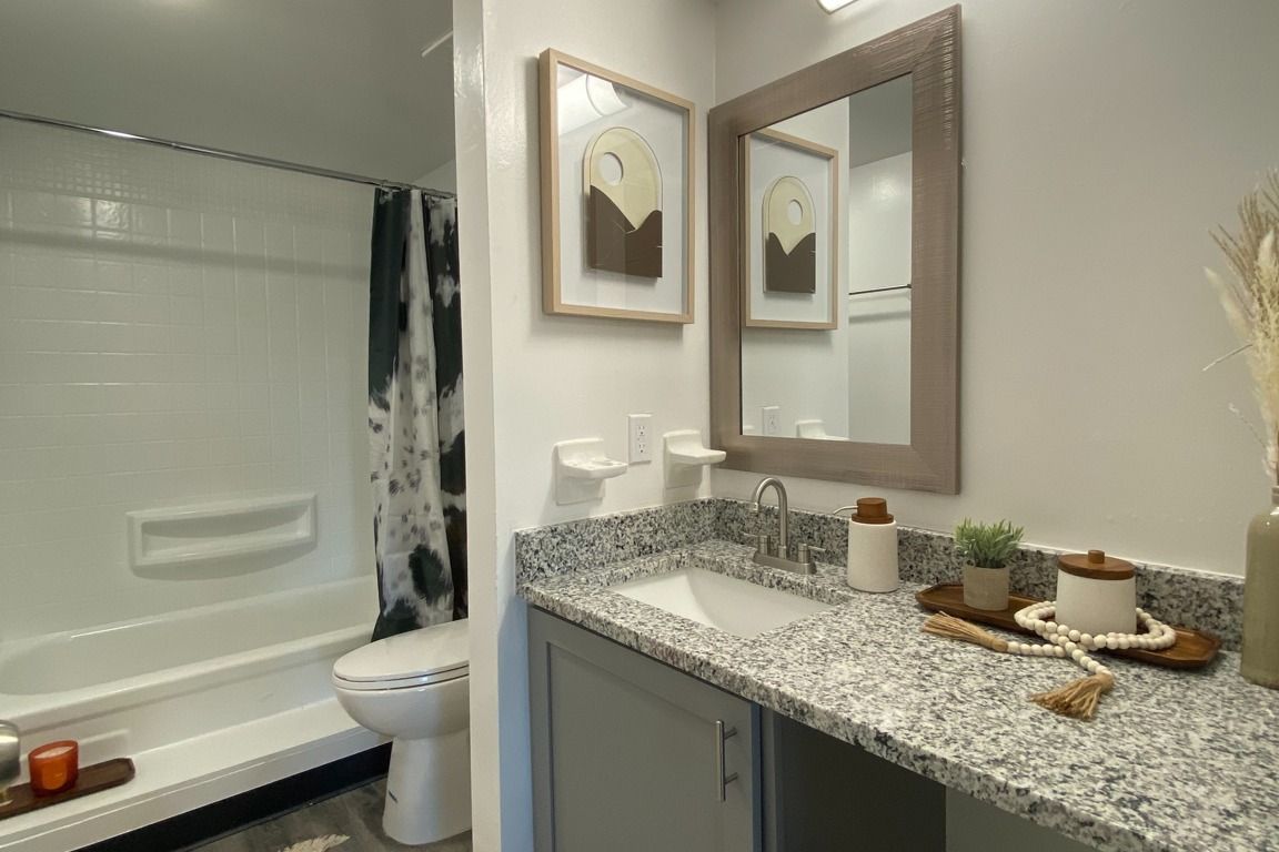 Haven on the Lake | Upgraded Bathroom