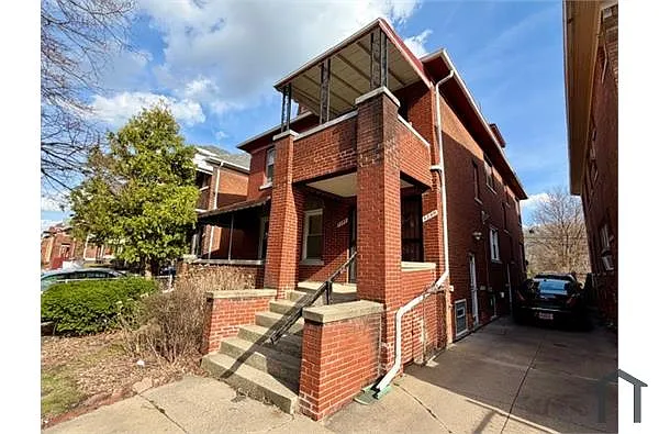 Building Photo - 4289 W Grand St #UPPER