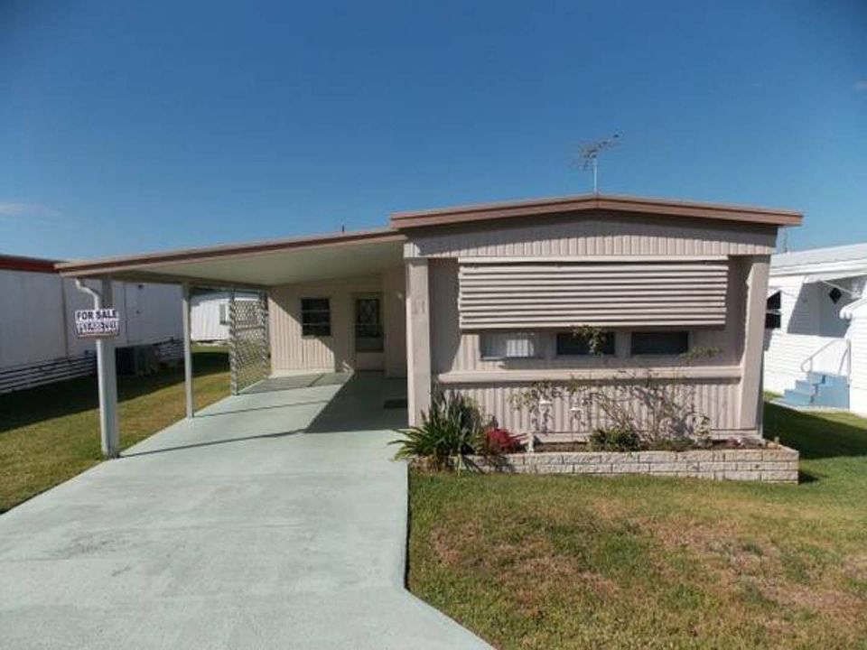 1st image of 11105 Bluebird Dr