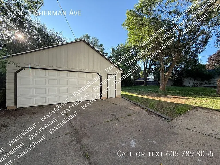 1736 S Sherman Ave — Photo 22