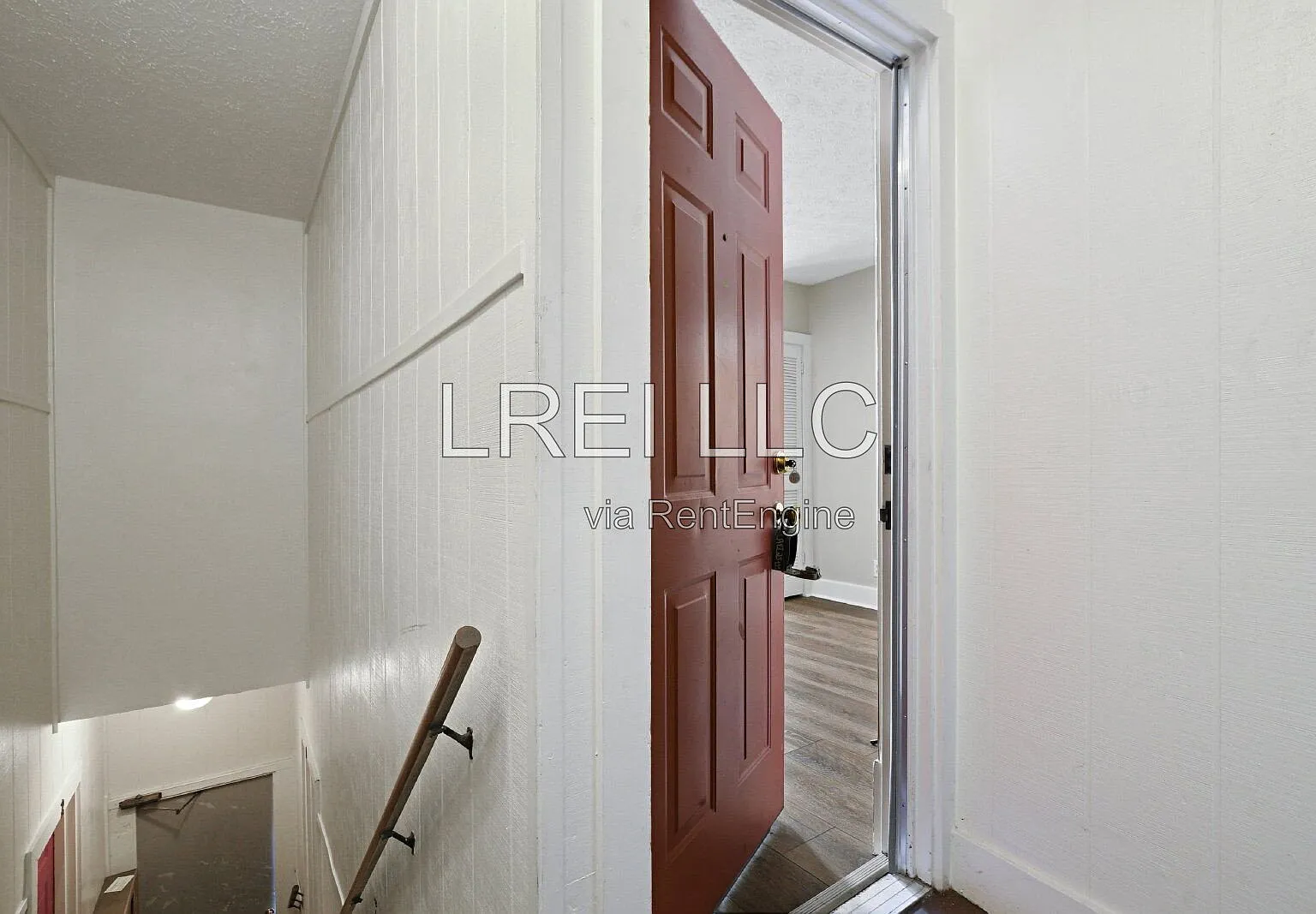 2 bed, 1.0 bath, 640 sqft, $835 — Photo 2