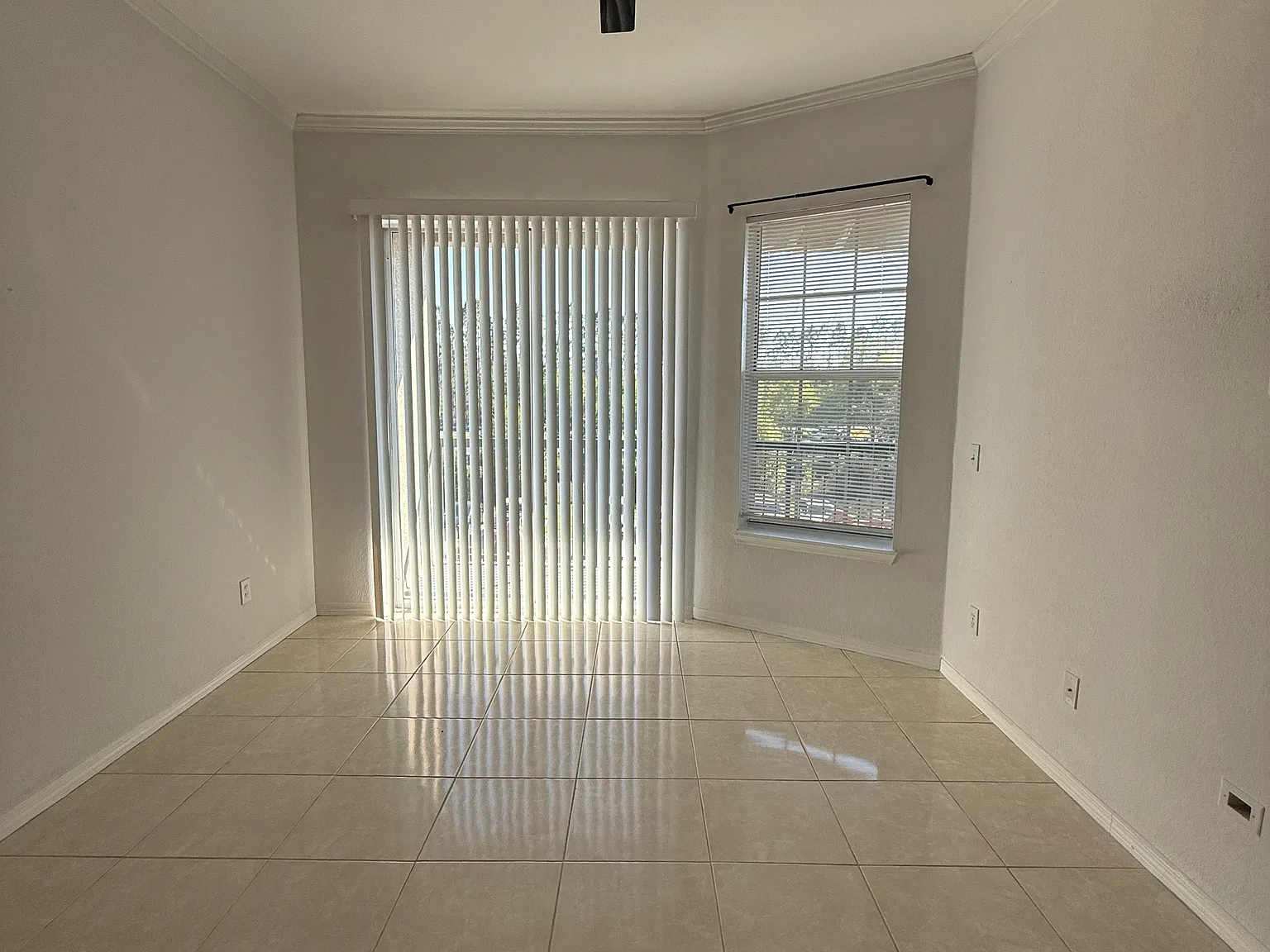 2 bed, 1.5 bath, 1200 sqft, $1,780 — Photo 3