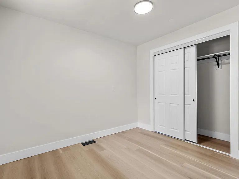 4043 Crest Dr #4041 — Photo 8