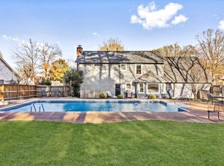 7729 River Bend Dr, Germantown, TN 38138