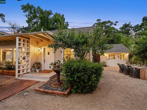 3 Songbird Ct, Lafayette, CA 94549