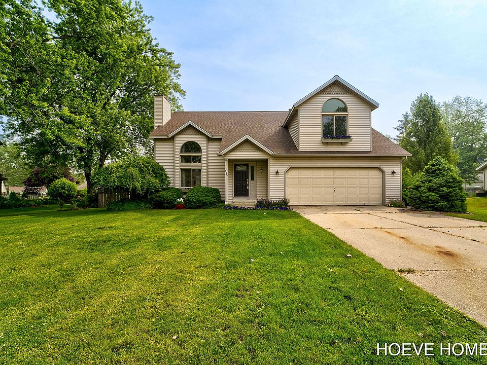 1st image of 155 Sorrento Dr