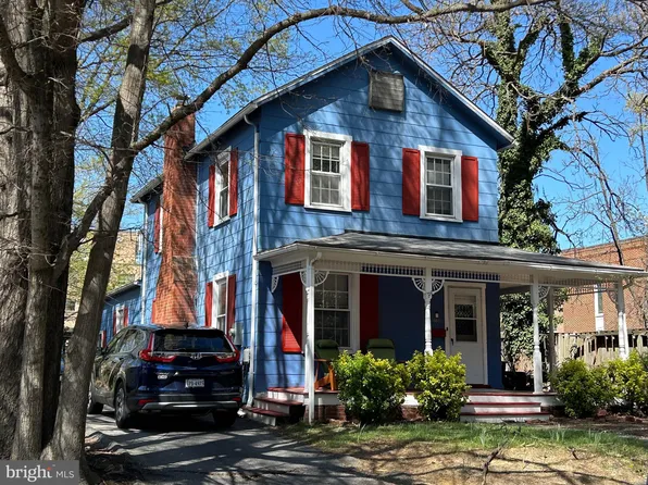 4011 11th St N, Arlington, VA 22201